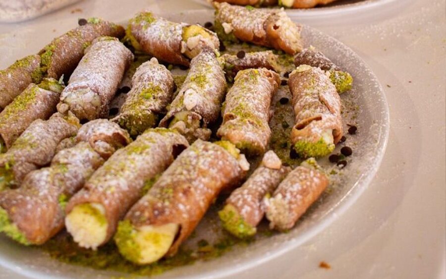 Taormina: Cannolo Cooking Class with Completion Certificate - Drinks, Limoncello, and What You Actually Take Away