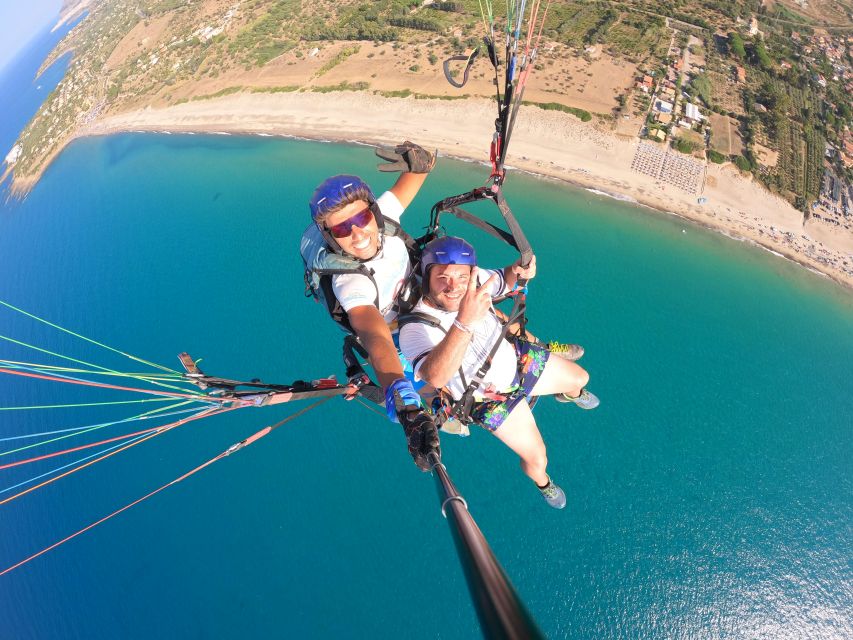 Taormina: Paragliding Tour with Instructor and GoPro Video - Languages, Group Size, and Why Small Groups Matter in Flight
