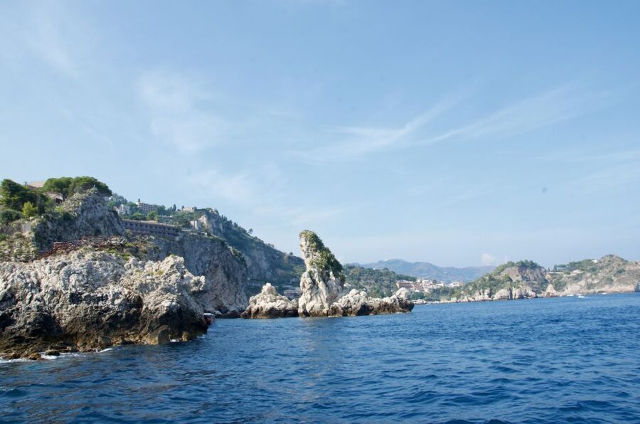 Taormina: White Lotus Tour - Grotta del Giorno and Baia delle Sirene: cave sightseeing with sea-light drama