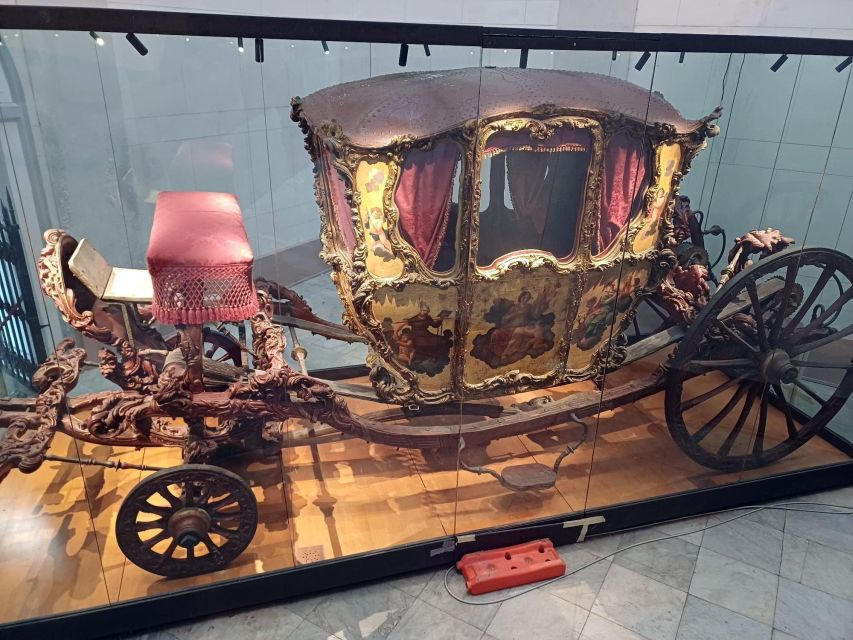 Tour Cappella Palatina e palazzo Reale: patrimonio Unesco - How the tour works on your feet: pacing, standing, and the seat reality