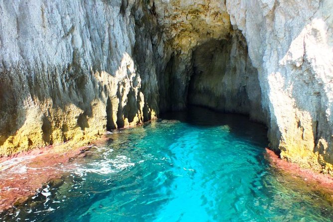 Tour of the island of Ortigia and exploration of sea caves with baths. - Why this Ortigia boat tour is a smart move in Syracuse