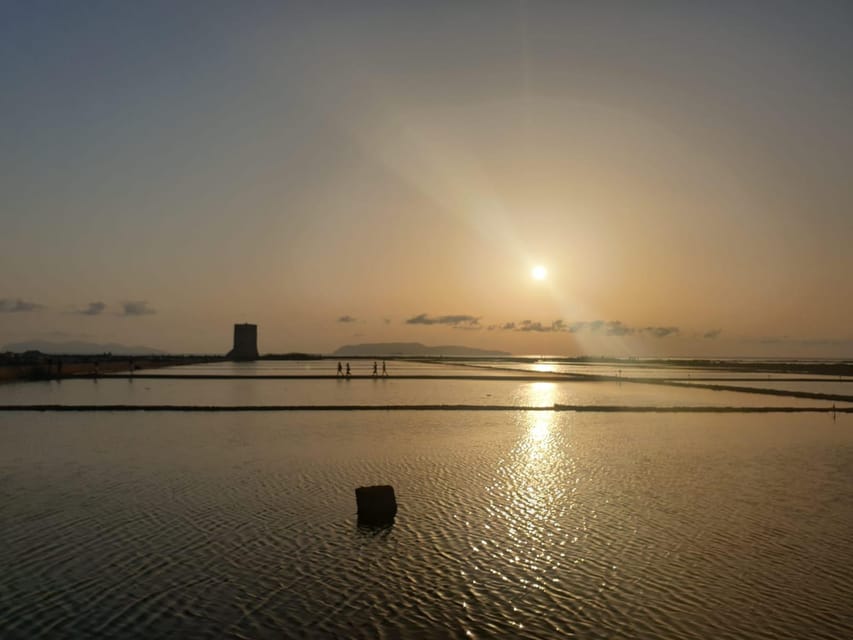 Trapani: Salt Pans Sunset Tour and Flamingo Way - Sunset over the Mediterranean: timing, pacing, and photo strategy